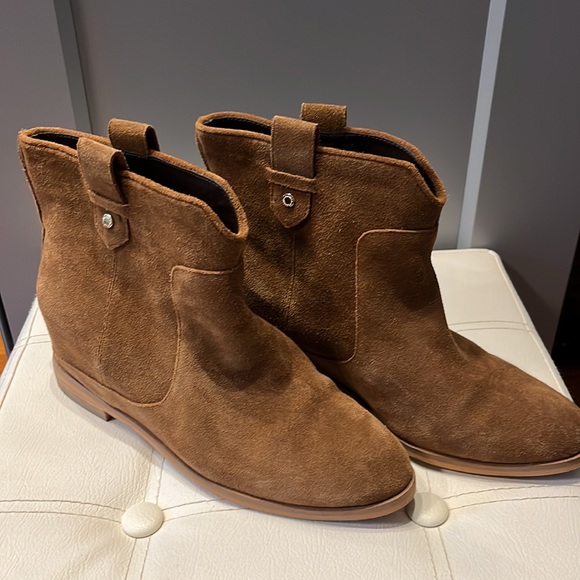 Coke Haan Rayna Suede Wedge Booties GRANDSERIES 7.5 in Earthen Suede - Picture 3 of 15